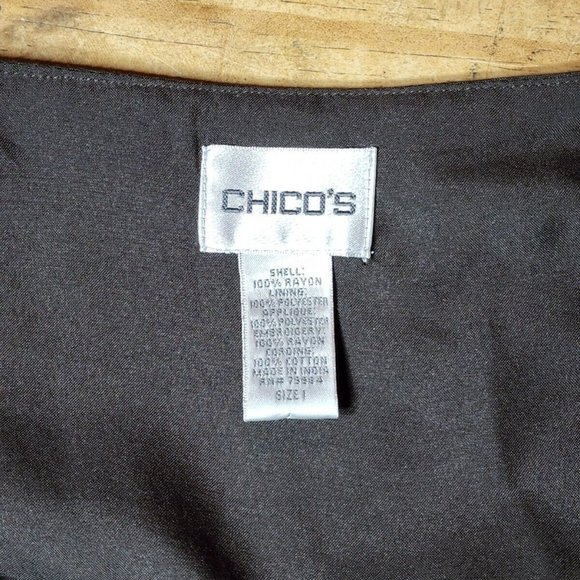 Chico's Embroidered Skirt with Cut Out Designs Size 1 - Picture 4 of 4